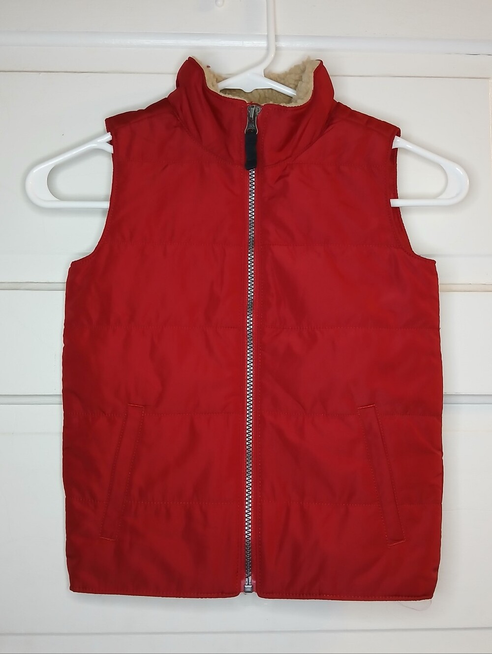 Carter’s Kid Boys Size 5/5A Red Puffer Vest Sherpa Collar Full Zip NWT